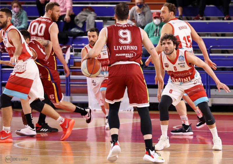 Manca la vittoria per un soffio Rivierabanca Basket Rimini, al Flaminio passa Libertas Livorno 1947 