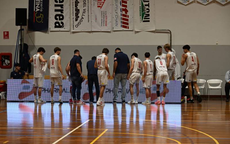 Amica Chips Stings Mantova, finale amaro a Martinengo: Romano vince 78-72 