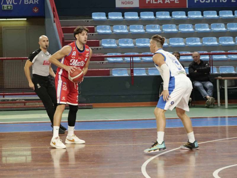 E sono tre! Il ragazzi terribili del Basket Mestre espugnano il Pala Florio 