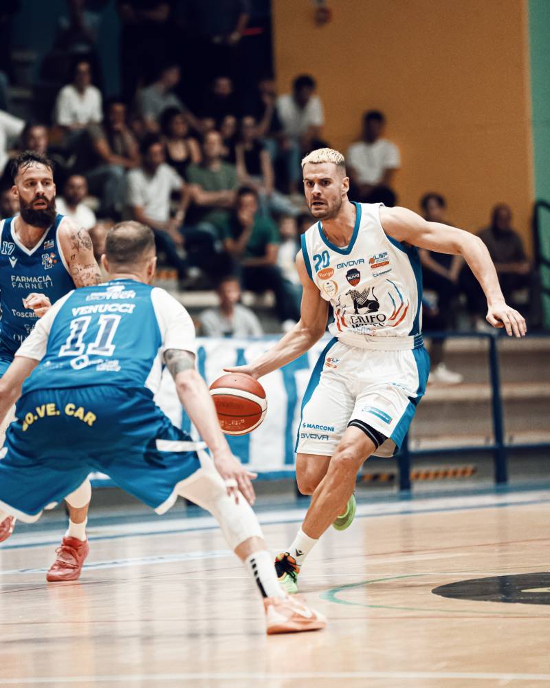 Delirio Ruvo! Vittoria 89-78 sulla Pielle e serie sul 2-0