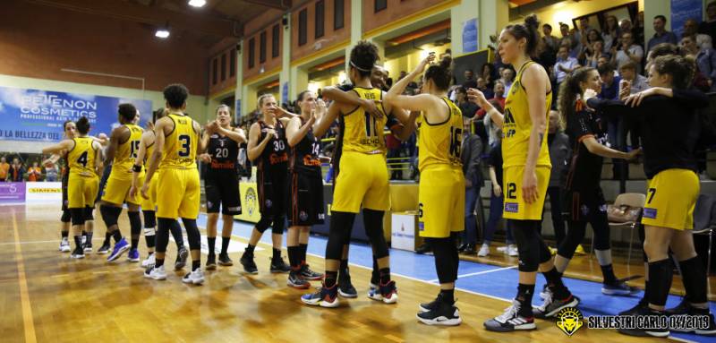 Mercoledì a San Martino è ancora Fila-Famila, le Lupe vogliono portare la semifinale alla bella! 