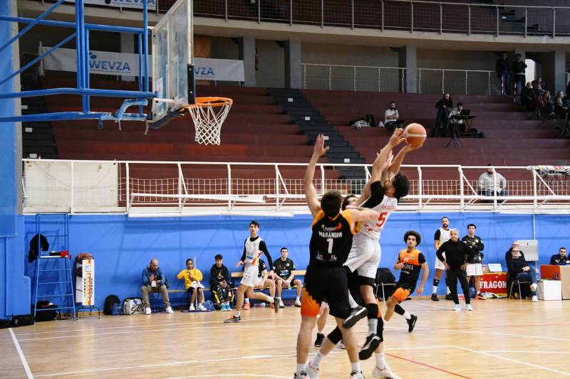 La EcoJump Messina Basket School si prende al supplementare il derby contro la Viola Reggio Calabria 