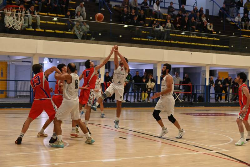 La Gieffe SBA mette la freccia nel secondo tempo e doma il Barracuda 