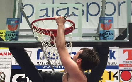 L’Amen Scuola Basket Arezzo vince Gara 5 e sale in Serie C Gold