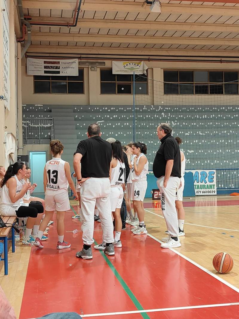 MooneyGo Senigallia 42 Club Basket Frascati 51 