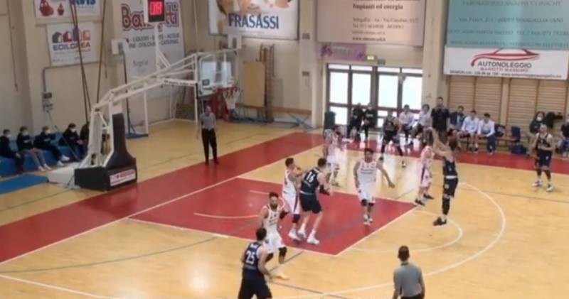 Rossella non pervenuta, Senigallia dilaga Rossella non pervenuta, Senigallia dilaga