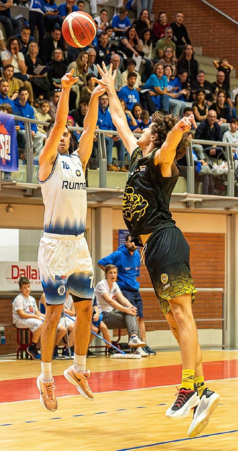 Bulldogs, il derby sorride alla Sestese 