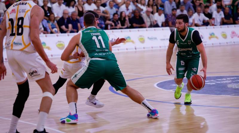 Scandone Avellino, Piazza Armerina si prende gara 1 della finale