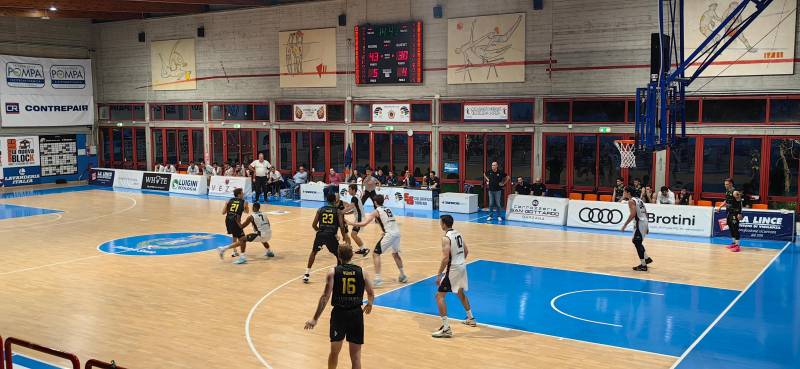 Il Vismederi Costone Siena supera Spezia 82-77 e trova il primo successo esterno 