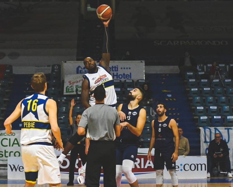 Grande vittoria contro la capolista per la Ortoetruria-WeCom Stella Azzurra VT