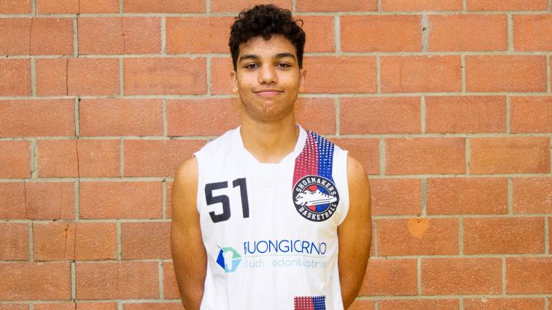 Yazide Mouhli è il primo atleta straniero a entrare nell’Academy Shoemakers Yazide Mouhli è il primo atleta straniero a entrare nell’Academy Shoemakers