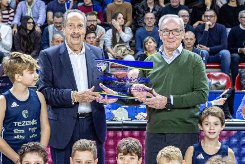 Premiato Gianfranco Paiola: 50 anni di minibasket per Pedro