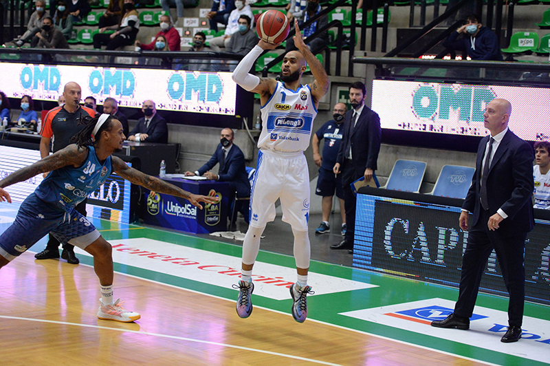 Partita a due facce per TVB, ma il finale premia Brescia Partita a due facce per TVB, ma il finale premia Brescia