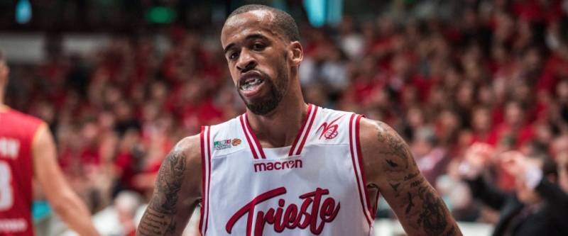 Uno a zero per l'Alma, sulle ali di Green e Bowers