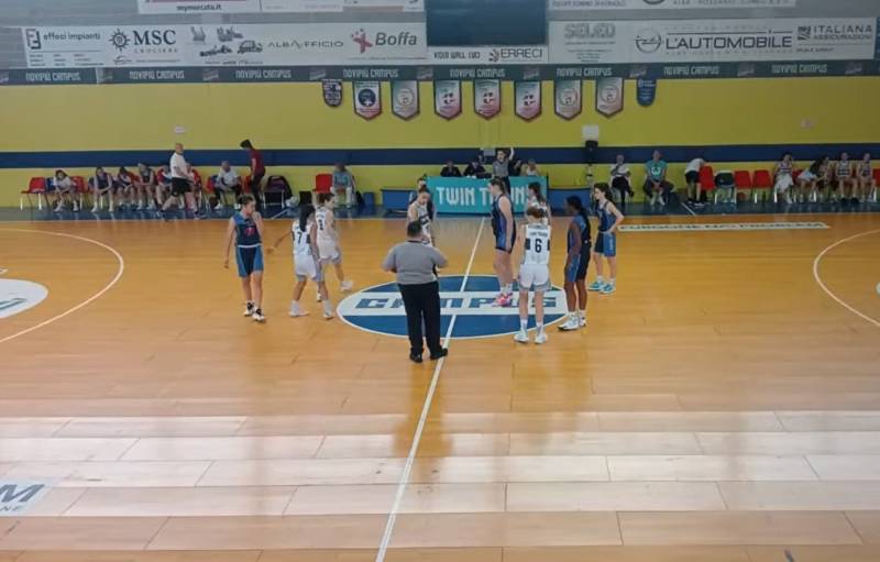Gara 1 spareggio playout, un'altra battaglia equilibrata: Venaria passa al pala campus 