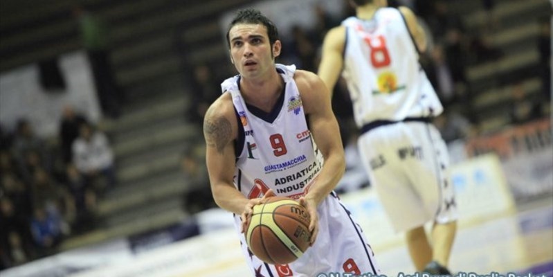 Prima conferma e primo innesto per la Serie B: Vanni Laquintana e Simone Bonfiglio Prima conferma e primo innesto per la Serie B: Vanni Laquintana e Simone Bonfiglio