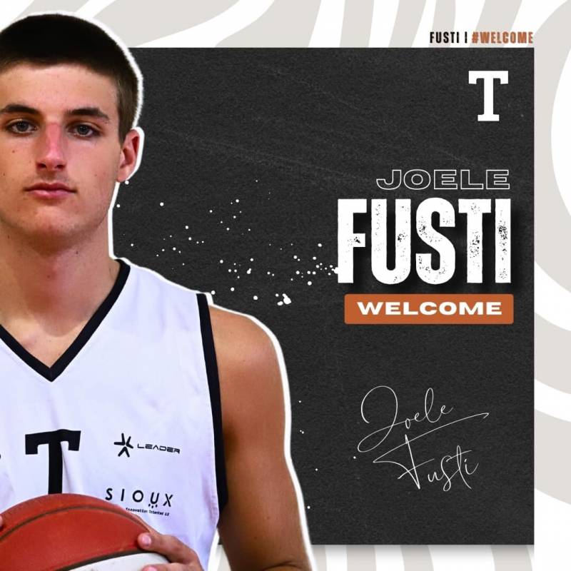 Il secondo volto nuovo del roster 2023/2024 è quello del giovane esterno Joele Fusti Il secondo volto nuovo del roster 2023/2024 è quello del giovane esterno Joele Fusti
