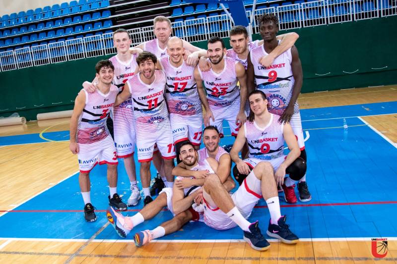 Martino e Martinelli trascinano l'Unibasket alla vittoria