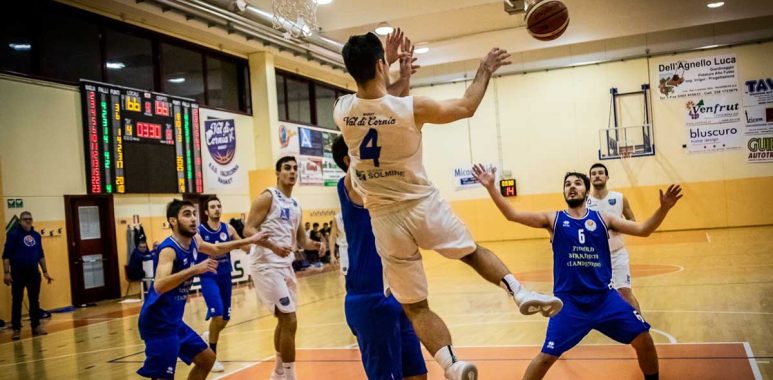 Brutto ko per lo Studio Arcadia. Si complica la corsa ai play off Brutto ko per lo Studio Arcadia. Si complica la corsa ai play off