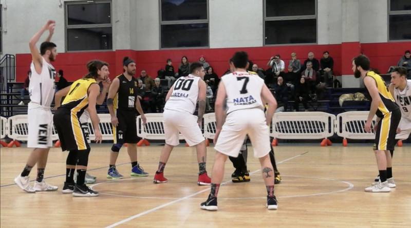 Pizzoli Veni Basket-Scuola Pallacanestro Vignola 74-89