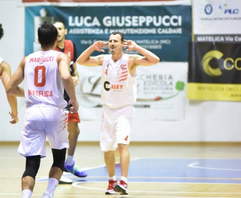 Rush finale da urlo, la Halley spegne gli ardori di Gualdo