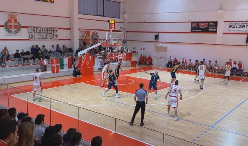 Svethia ko a Matelica, la Vigor vince 71-55