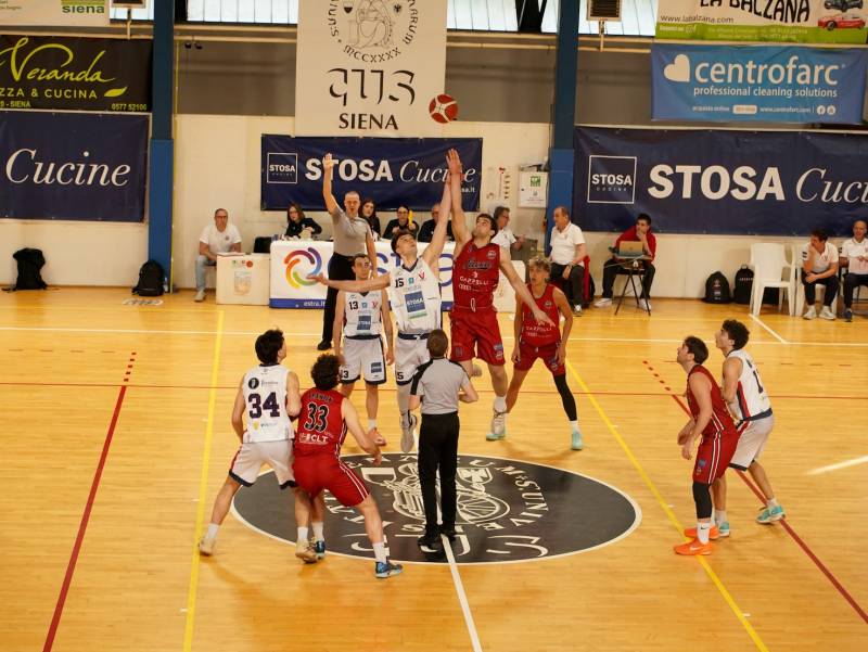 Basketball Club Lucca beffata allo scadere a Siena. Si torna in casa per gara 3