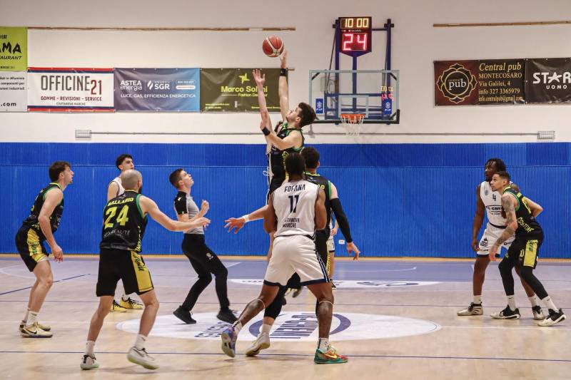 Una straordinaria Vismederi Costone Siena si prende gara 1 sulla sirena: 70-71 al Palarisorgimento 