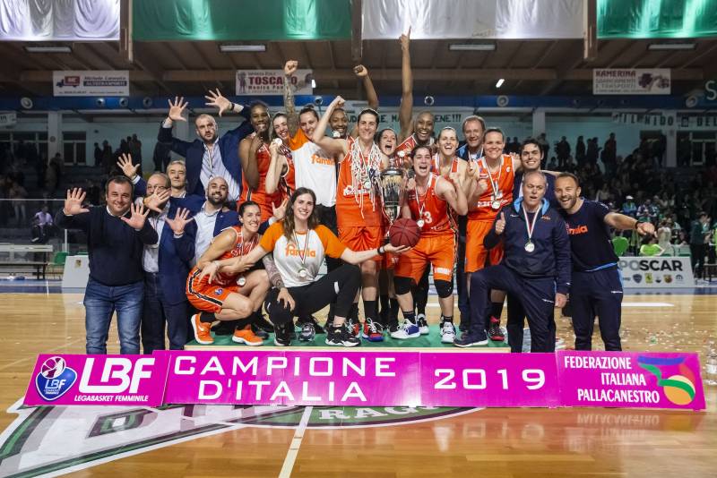 Famila Wuber Schio conquista la Stella: espugna Ragusa 62-81 e conquista il decimo scudetto 