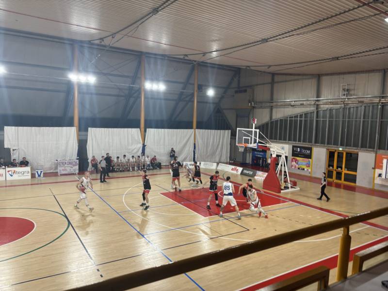 La Virtus Assisi cade in gara 2: vince Gualdo 56-66 e porta la serie a gara 3 
