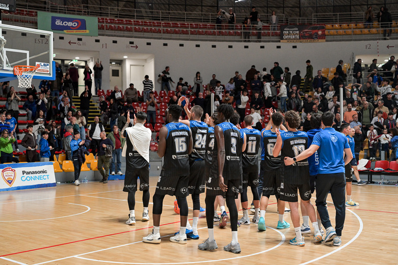 Serata storta al PalaTiziano, Latina cade nello scontro diretto 