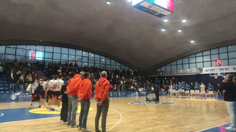 Redel viola, quanto sei bella! Dominio neroarancio nel big-match del Palapadua (67-85)
