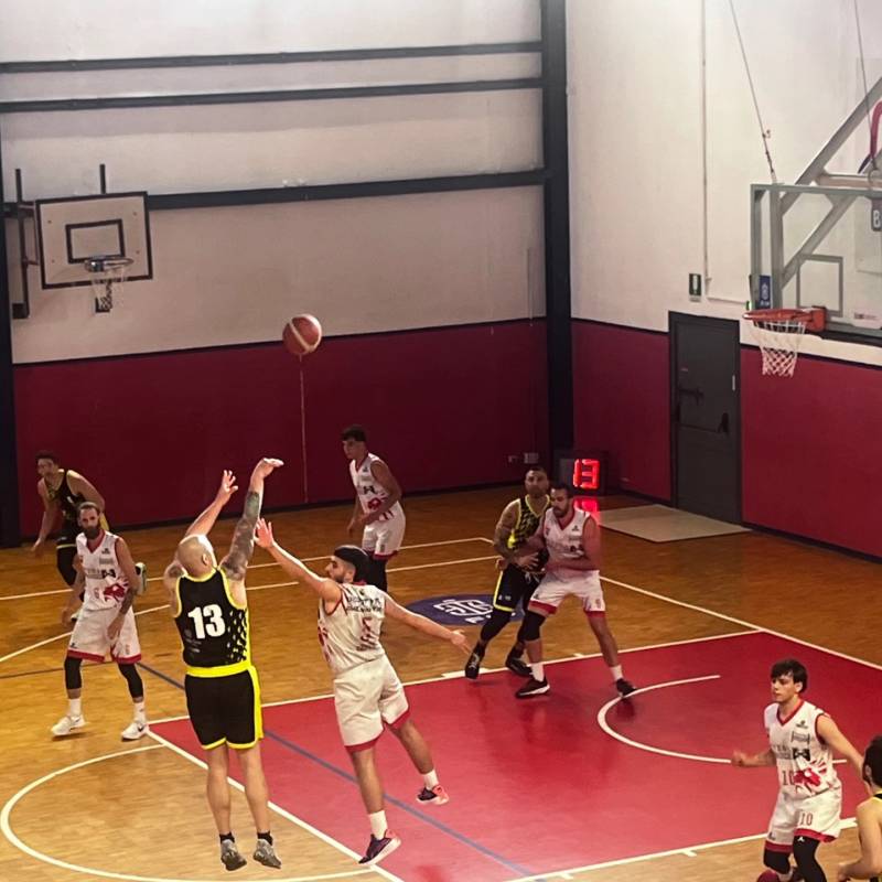 La Esseti Basket Terni vince gara 1 contro la Virtus Bastia in un match deciso negli ultimi secondi