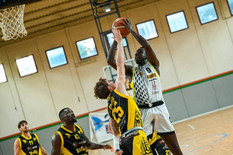 Prima storica vittoria in Serie B Interregionale per Esseti Basket Terni, sconfitta Imola (79-78)