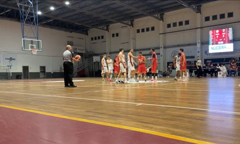 Una brutta Vis sta a guardare per tre quarti la Lumaka 