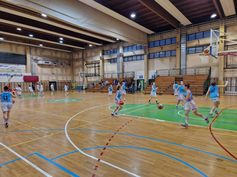 Istituti POLESANI VIS ROSA: STRAORDINARIE LE RAGAZZE DI FRIGNANI CHE VINCONO L' ANDATA DEI QUARTI.