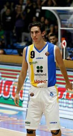 BasketSchoolMessina_2018-08-20Giglia_con_la_maglia_dell_Orlandina.jpeg