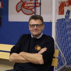 Renato Brevini firma per le Gazze Canossa