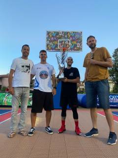 I fratelli Roberti e Dario Romboli s'aggiudicano il 3° memorial Tommaso Sicignano di basket 3 vs 3