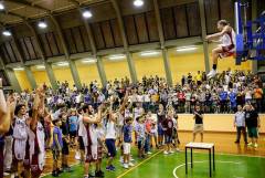 LuccaSkyWalkers_20190819_EnricoVincenziniAppendeLeScarpeAlChiodo.jpg