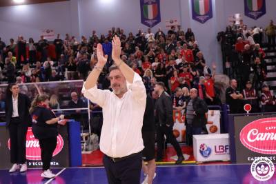 MagnoliaBasketCampobasso_2025-09-19Coach_Mimmo_Sabatelli.jpg