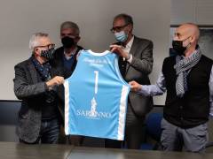 Saronno Città del Basket: le nuove maglie dell’Az Robur