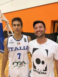 Leonardo Valesin alla Telekom Baskets Bonn