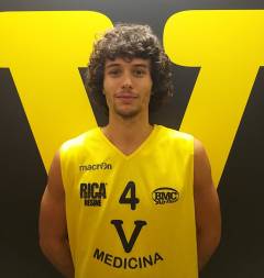 Lorenzo Curione vestirà la maglia giallo nera con il numero 4 anche per la stagione 2020/2021